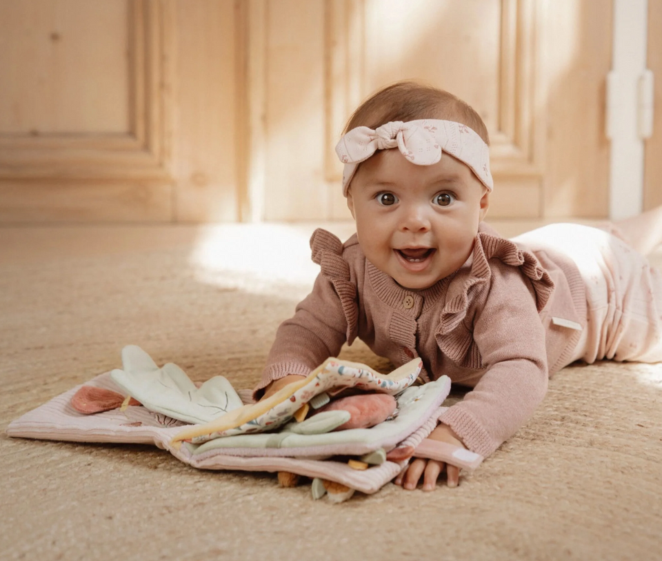 Activiteitenboekje Roze Little Dutch