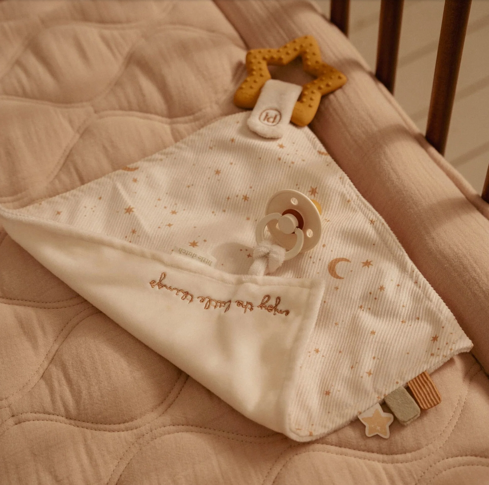 Knuffeldoekje met bijtring Little Dutch