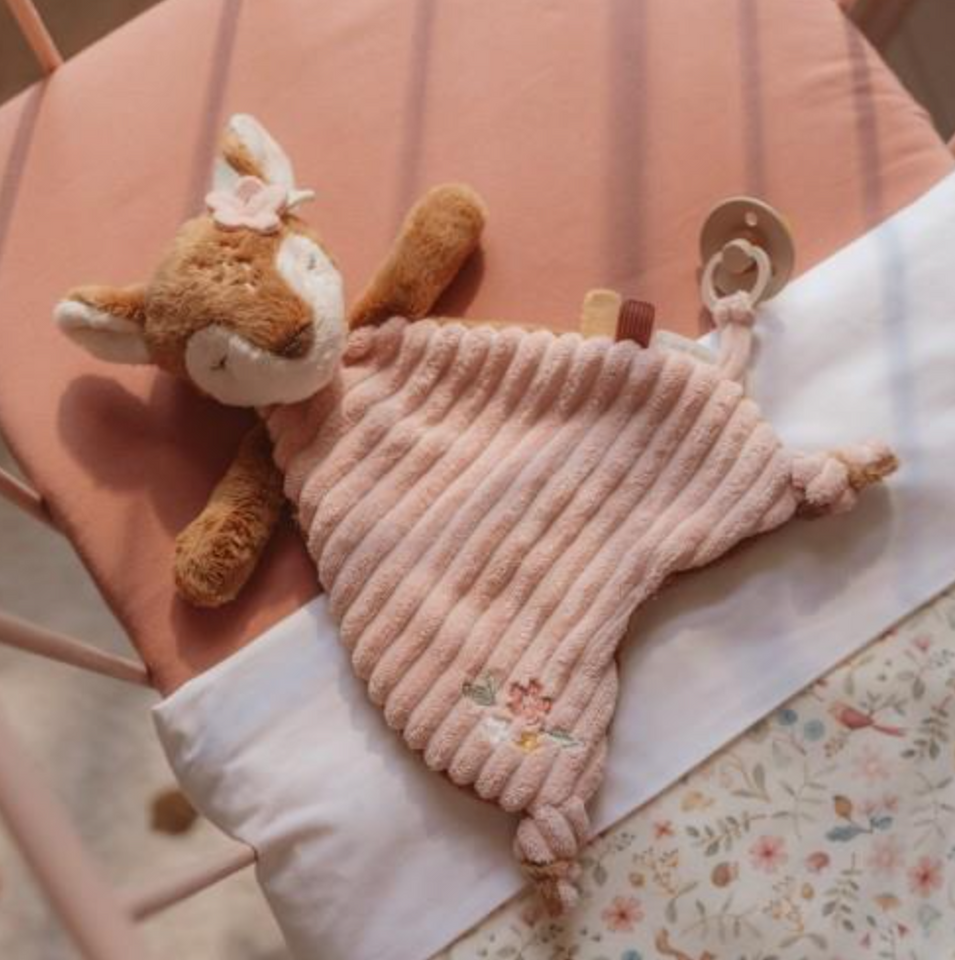 Knuffeldoekje Hert Little Dutch